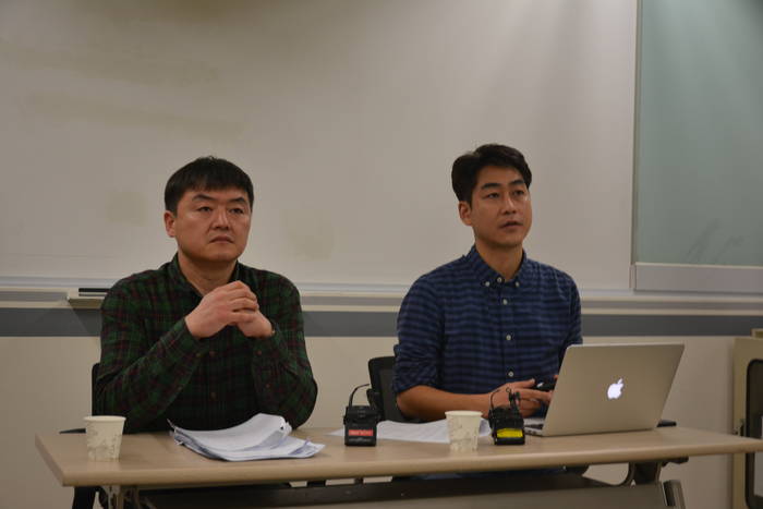 박진수 언론노조 YTN지부장(왼쪽)과 권준기 사무국장이 8일 언론노조 사무실에서 기자회견을 열고 최남수 사장의 주장을 반박하고 있다. (김달아 기자) 