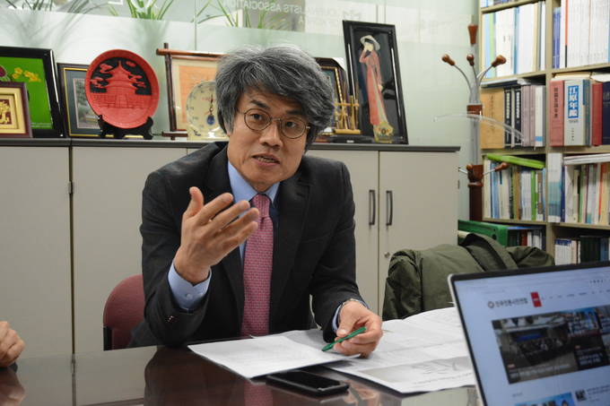 김춘식 한국외대 미디어커뮤니케이션학부 교수. 