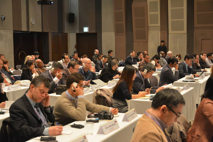 세계기자대회 참석 기자들이 5일 오전 서울 중구 한국프레스센터에서 열린 '2018 세계기자대회'에서 이효성 방송통신위원장의 기조연설을 청취하고 있다.  