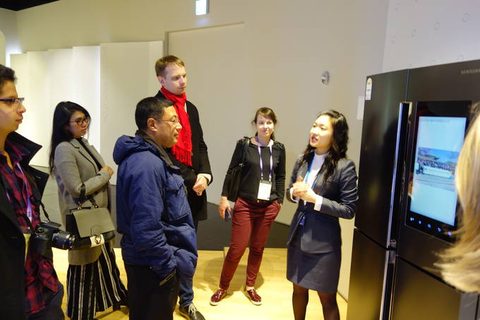 6일 오후 삼성 이노베이션 뮤지엄에 방문한 세계기자들이 차세대 기술혁신 문화에 감탄을 연발했다.  