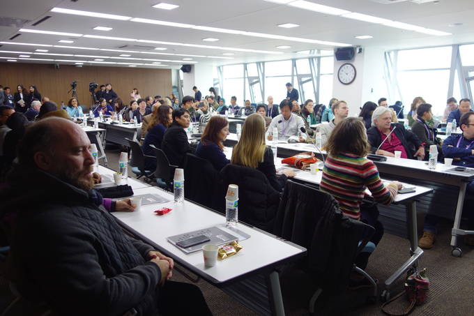 7일 오전 세종시청에서 남북한 정상회담 합의와 관련해 의견을 내놓고 있는 모습. 