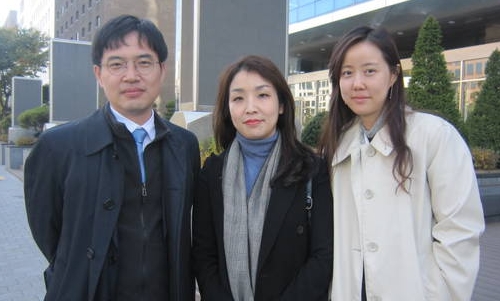 MBC 정치팀(왼쪽부터 이해인, 김현경, 박소희 기자)은 지난달 11일부터 총 16편 이상의 연속 보도로 사립유치원의 비리를 수면 위로 끌어내 정책 변화를 이끌었다. 