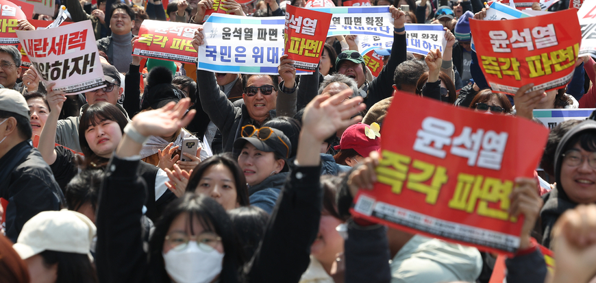 지난 6개월 계엄·탄핵에... 유튜브 구독 지형이 흔들렸다