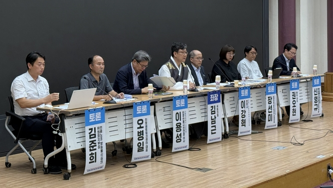 민주당 '유튜브·포털댓글 징벌손배' 도입 논의