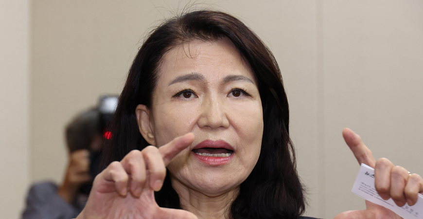국감 나온 이진숙… "대통령에 밉보이면 이렇게 돼"
