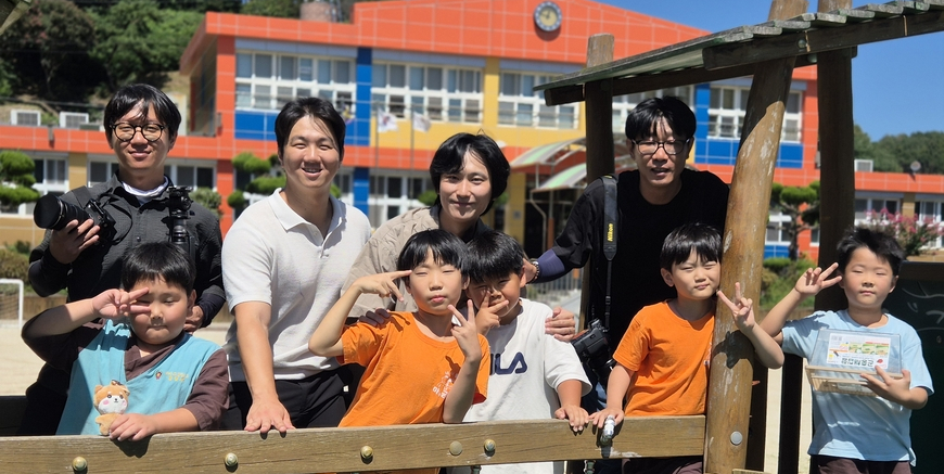 "큰기자쌤이다!"… 지역소멸 막으러 온 슈퍼히어로들