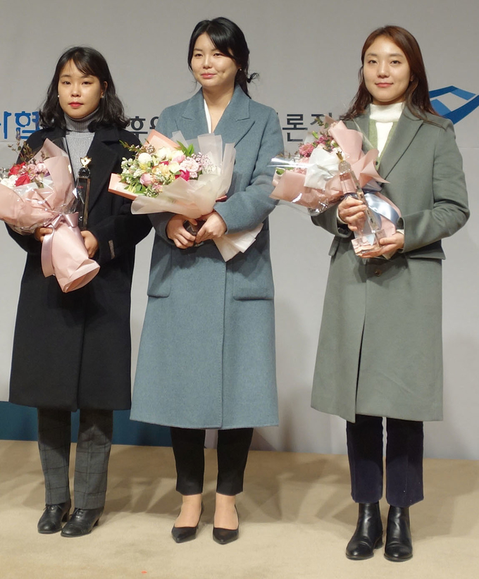 <안태근 성추행 사건 폭로 및 ‘미투’ 운동> 보도로 한국기자상을 수상한 JTBC 기자들. 