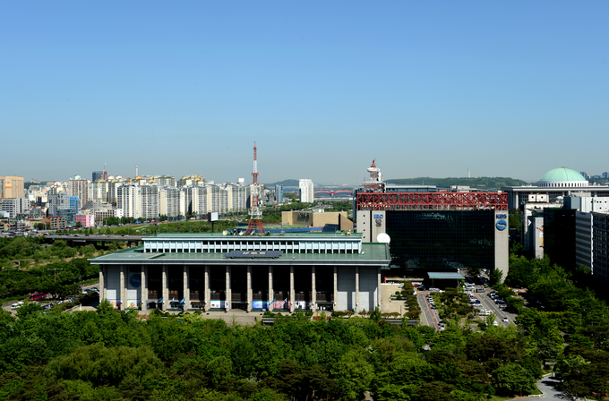 KBS 여의도 본관 전경. 이번에 불법촬영 장비가 발견된 곳은 신관 뒤편에 있는 연구동이다. 