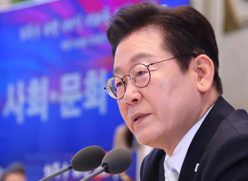 대통령도 반대한 언론중재법 개정… "속도전 멈출 필요 커졌다"