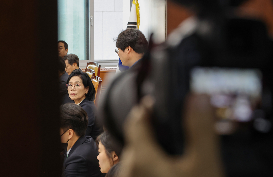 보도본부장 퇴장시킨 최민희… MBC 기자들 "언론자유 위협"