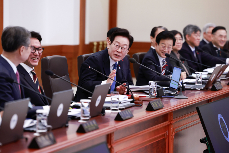 '최대 5배 징벌 손배' 망법 국무회의 통과, 내년 7월 시행