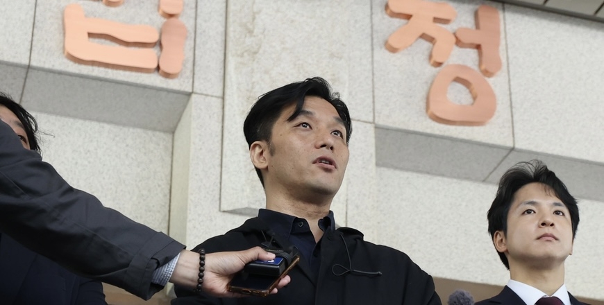폭동 기록한 죄… 예술과 언론을 가른 선명한 경계