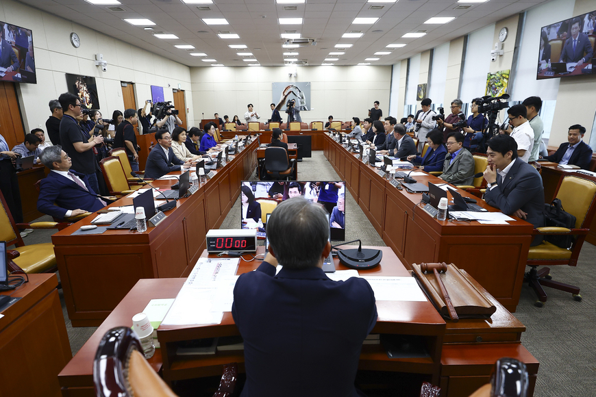 파행 또 파행… 일하는 과방위 언제쯤
