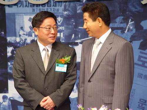 기자협회 40주년 기념식 中