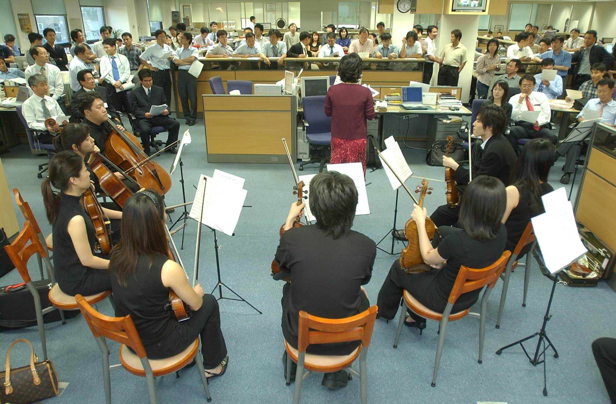 매경 편집국 작은 음악회