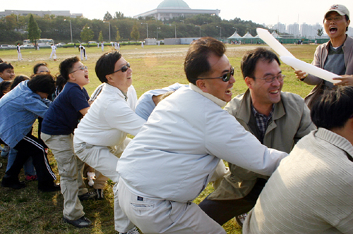 15일 한강시민공원에서 열린 KBS지회 ‘가족명랑운동회’