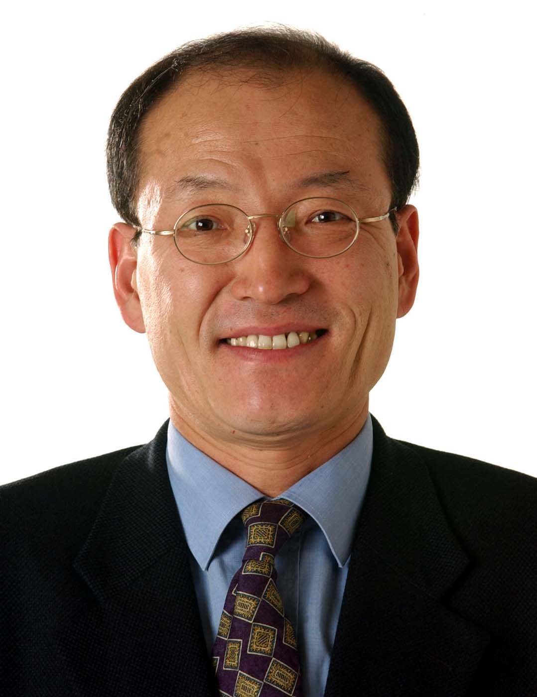 강기석 신문유통원장