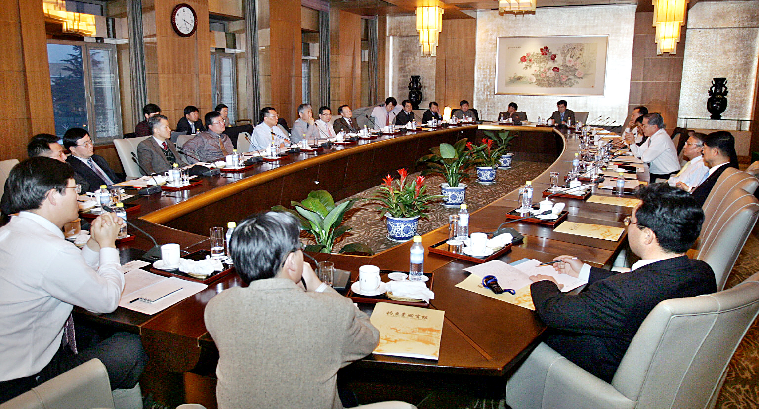 12일부터 2박3일 일정으로 중국 베이징 조어대에서 열린 매일경제 데스크 전략회의