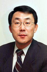 박인환 신임 편집국장